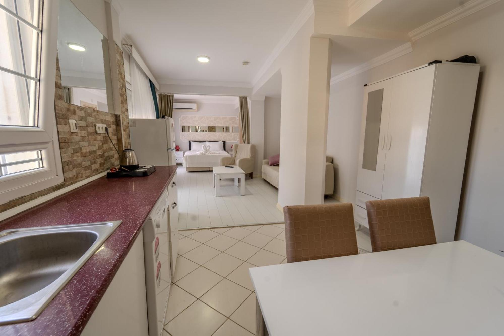 בודרום Mia Hill Suites מראה חיצוני תמונה
