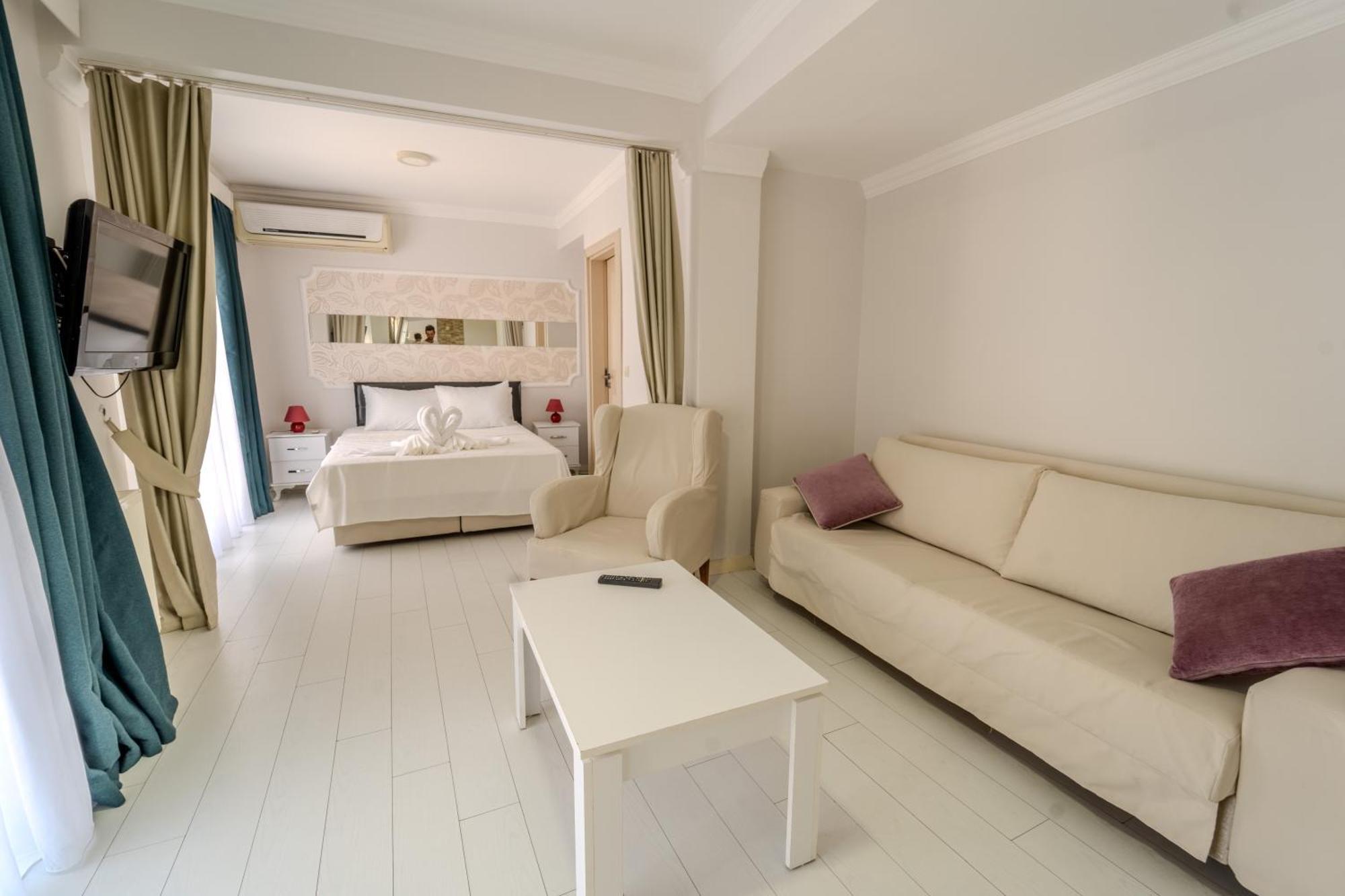 בודרום Mia Hill Suites מראה חיצוני תמונה
