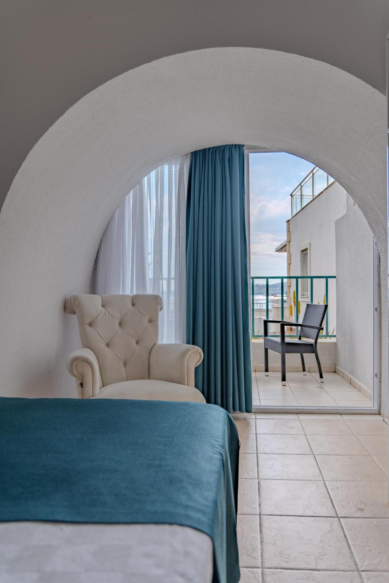בודרום Mia Hill Suites מראה חיצוני תמונה