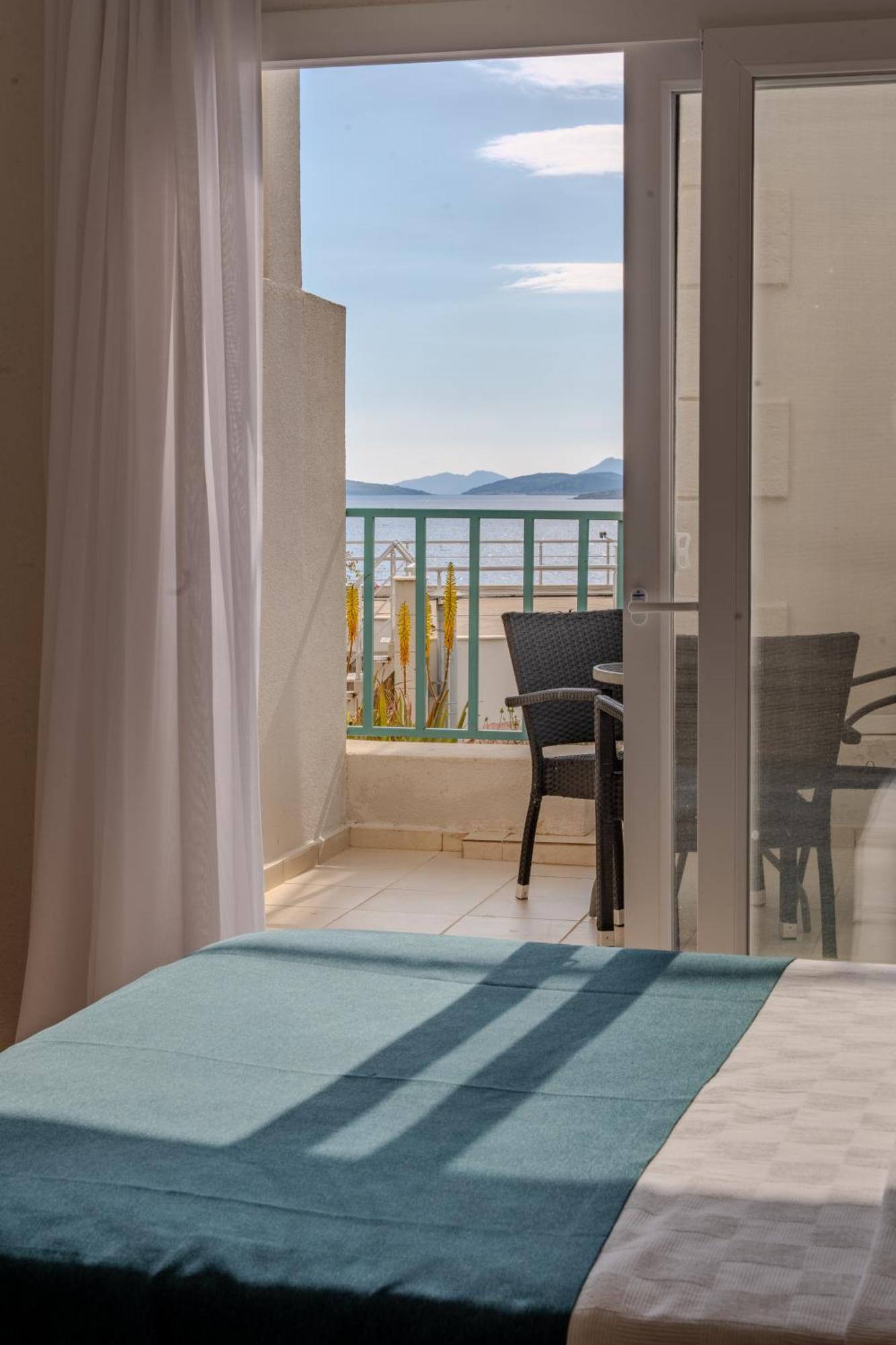 בודרום Mia Hill Suites מראה חיצוני תמונה